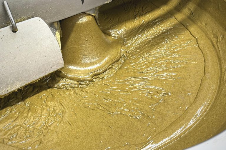 Produzione industriale di crema di pistacchi