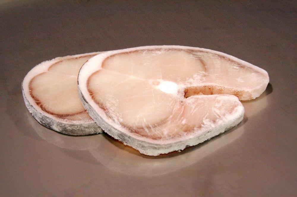 Taglio Pesce con Sega a nastro Automatica