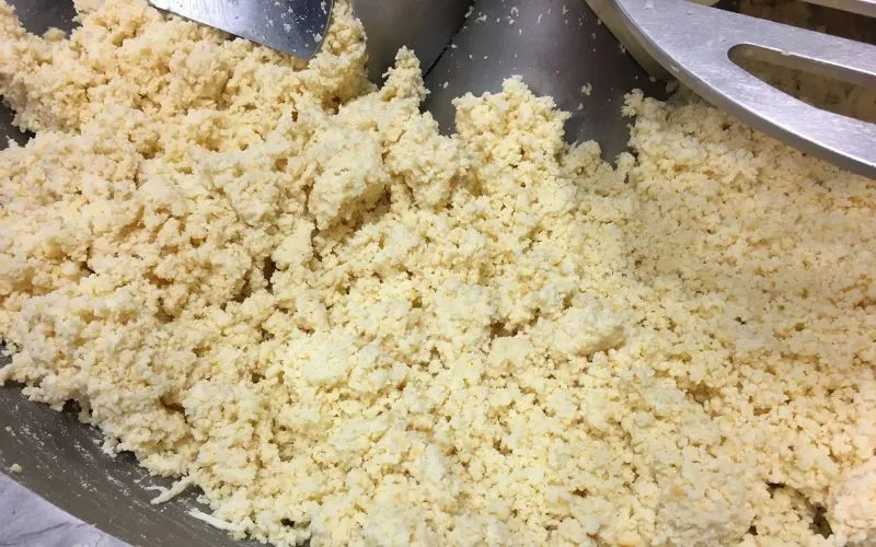 Cutter industriale per prodotti caseari