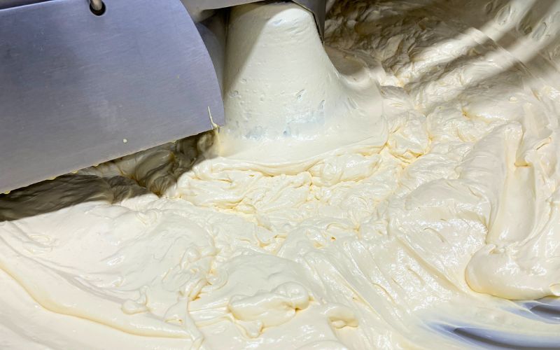 Produzione industriale di maionese