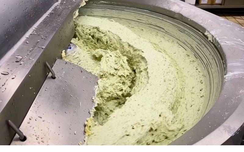 Produzione industriale di ripieno ricotta e spinaci
